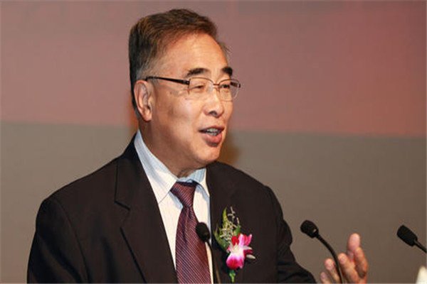 做到国家院士级别的科学家，一年可以拿到多少薪水？