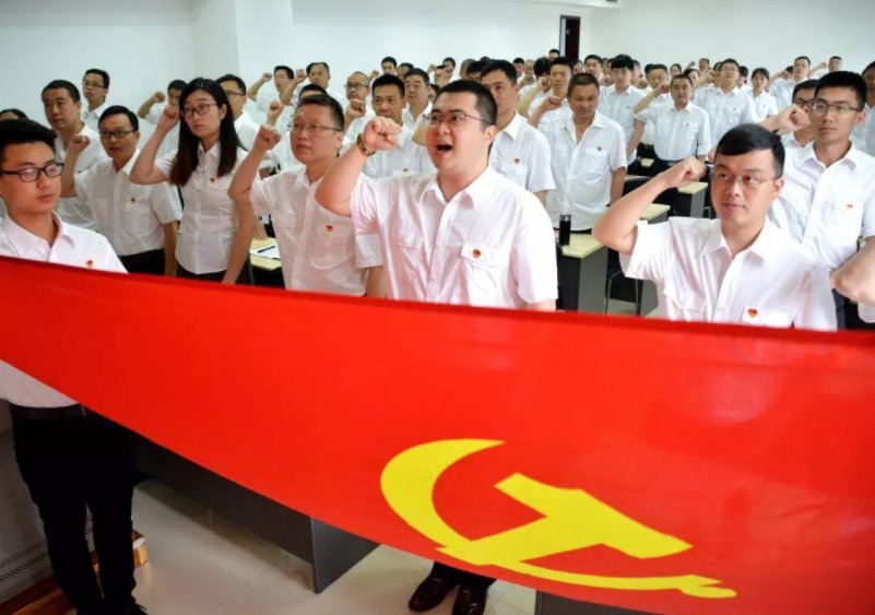 预备党员的主要优缺点及今后的努力方向要怎么写？