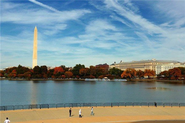 美国第一任总统华盛顿的死因是什么呢？