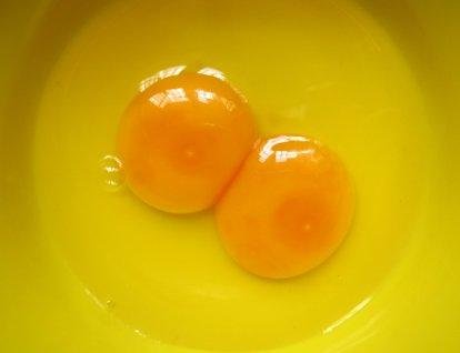 双黄蛋的营养价值比单黄蛋更高吗？