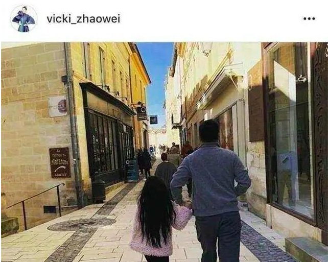 赵薇删除有关黄有龙的所有照片是怎么回事？