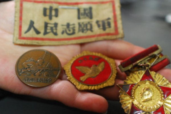 参战老兵每月2200元参战老兵:是那年当兵:那年退伍的为什么79年参战八一年退伍？