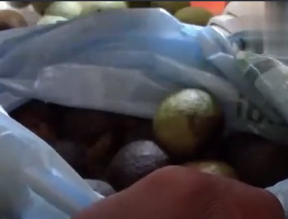 新鲜的绿皮核桃怎么去皮