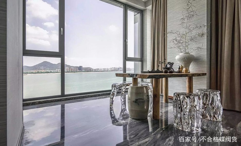 客厅落地窗离地面多高合理？