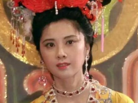 西游记里演女儿国国王的女演员叫什么名字？