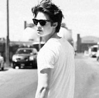 谁有好看欧美男生QQ头像？