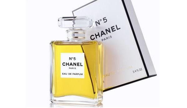 香奈儿邂逅香水哪款的好闻？和小雏菊比呢？综合一下 要淡雅舒服的味道，求高手指点下~本人24岁