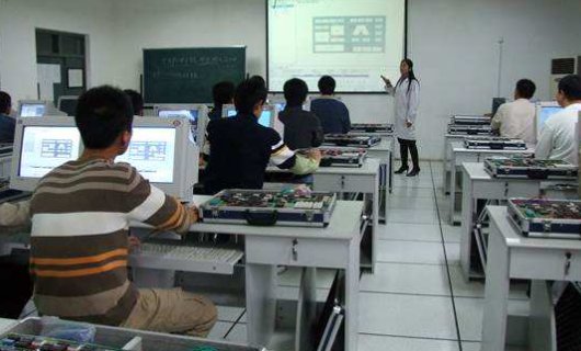 男孩子大专学什么专业好