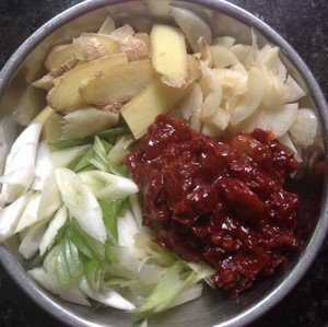 四川红烧排骨的做法最正宗的做法