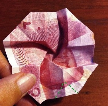 怎么用100元人民币折玫瑰花？