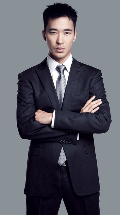 黄立行个人资料？