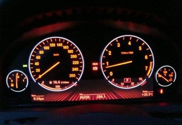 萨博93的性能参数，0—100公里加速时间、油耗多少！