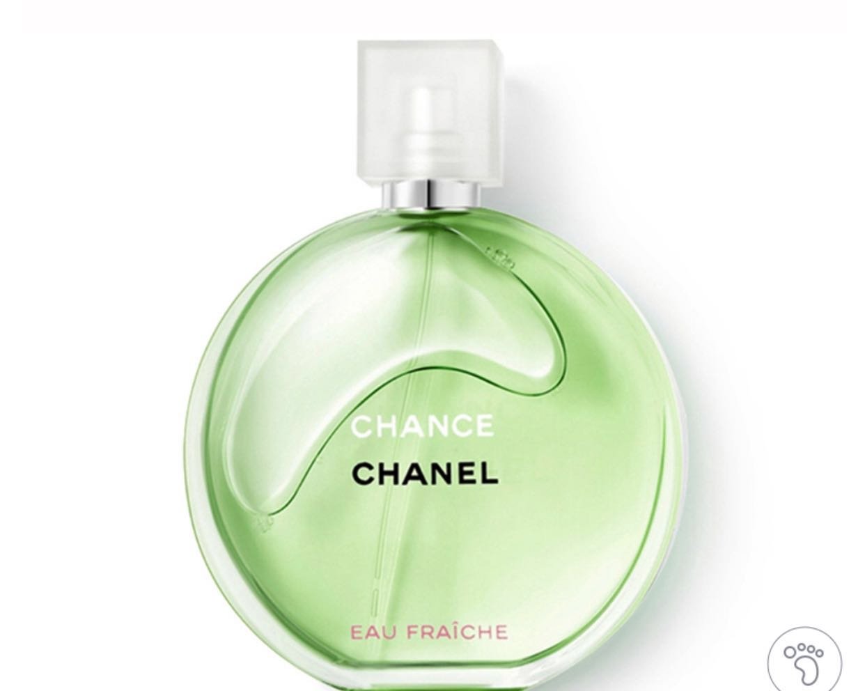 香奈儿邂逅香水哪款的好闻？和小雏菊比呢？综合一下 要淡雅舒服的味道，求高手指点下~本人24岁