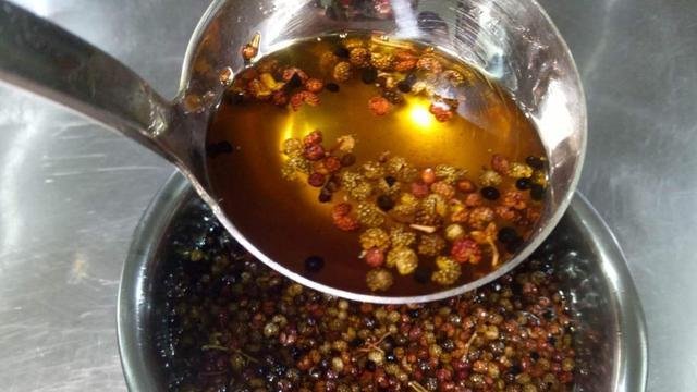 花椒油怎样制作才又麻又香？