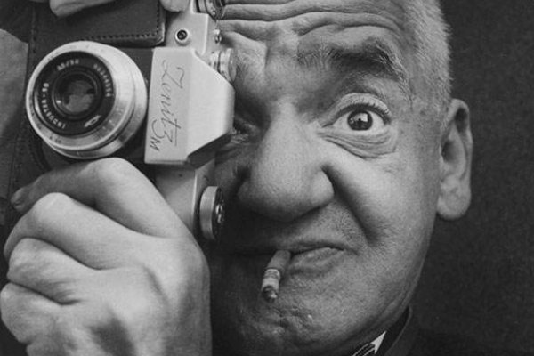 去学校学摄影大概要多少钱？