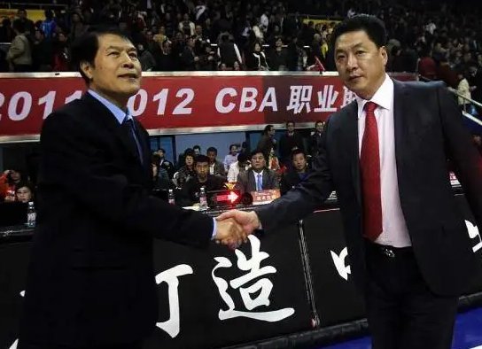 蒋兴权是李春江老师吗？