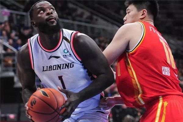 师弟兰斯·史蒂芬森在国内为什么这么受欢迎呢？