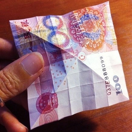 怎么用100元人民币折玫瑰花？