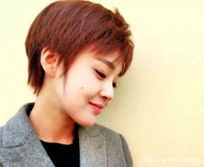 鸡毛飞上天邱岩亲生父母是谁， 邱岩的结局和谁在一起？