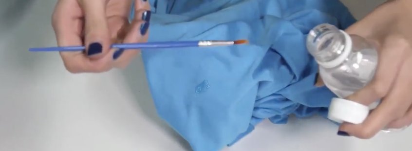 玻璃胶沾在衣服上怎么去除