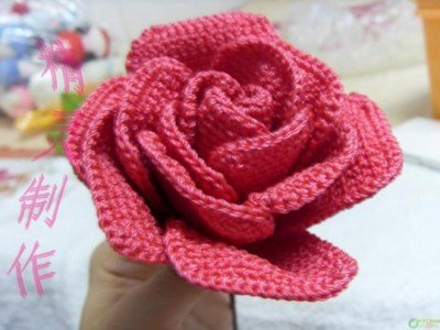 用钩针编织玫瑰花