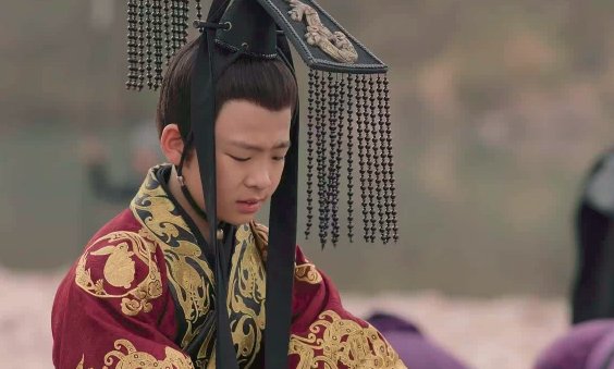 曹芳，为何会成为三国时唯一因失德被废黜的皇帝？