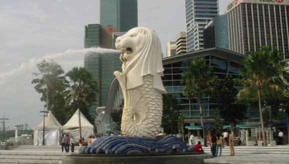 新加坡的标志性建筑，是狮身鱼尾像吗？