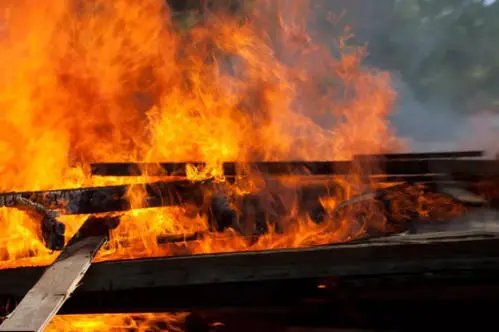 湖北十堰发生燃气爆炸事故，事发现场的居民透露出了哪些信息？