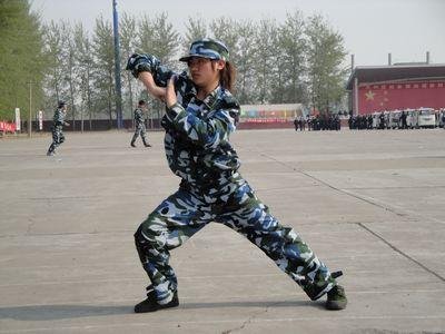 军体拳十六式第一套内容是什么？