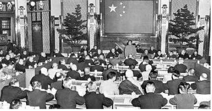 论十大关系中指出正确处理经济关系包括什么