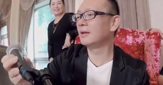 周震南姐姐国外学导演，弟弟是不是也要进娱乐圈了？