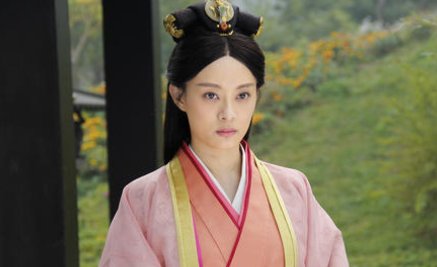 芈月和秦始皇是什么关系？芈月是怎么死的