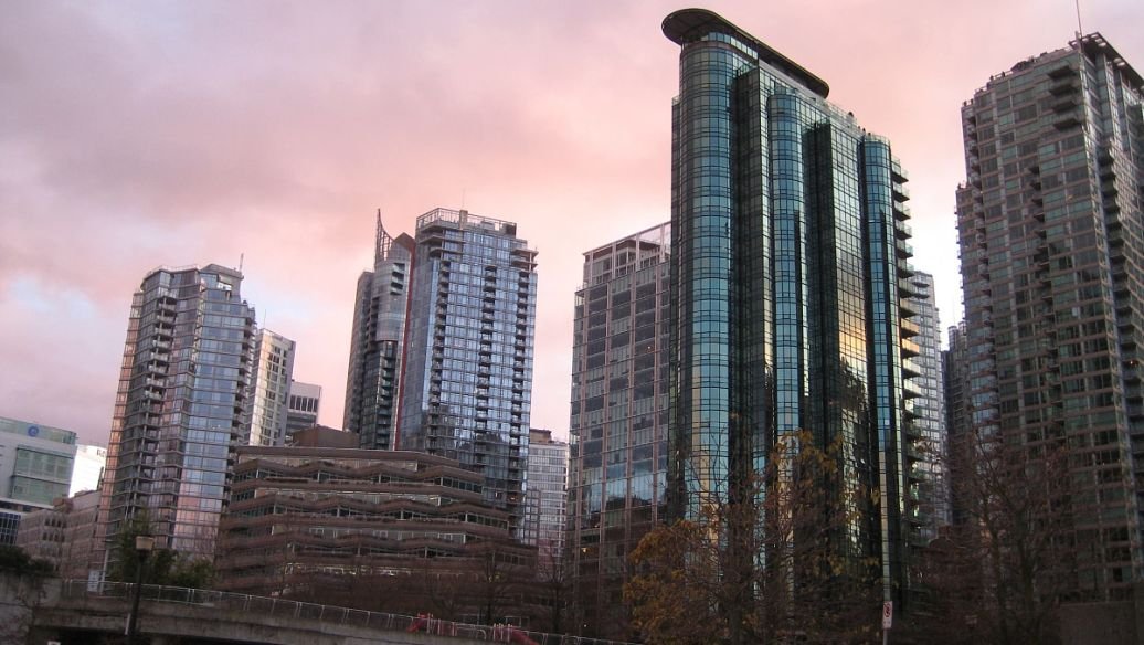 购买第二套房的首付比例是多少？与首套房是否全款有关系吗？