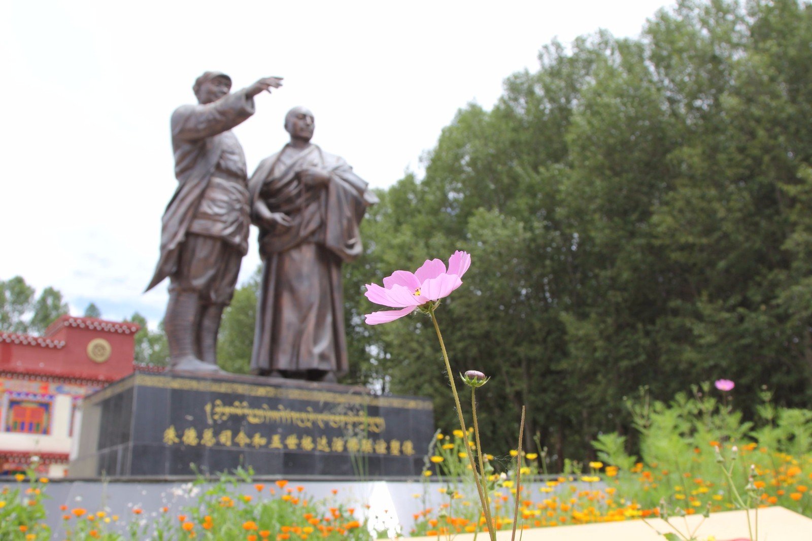 格达活佛的格达牺牲