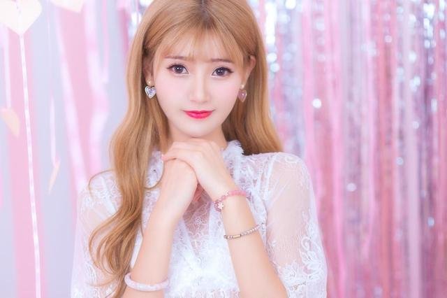 女孩微信和我发啾咪是什么意思