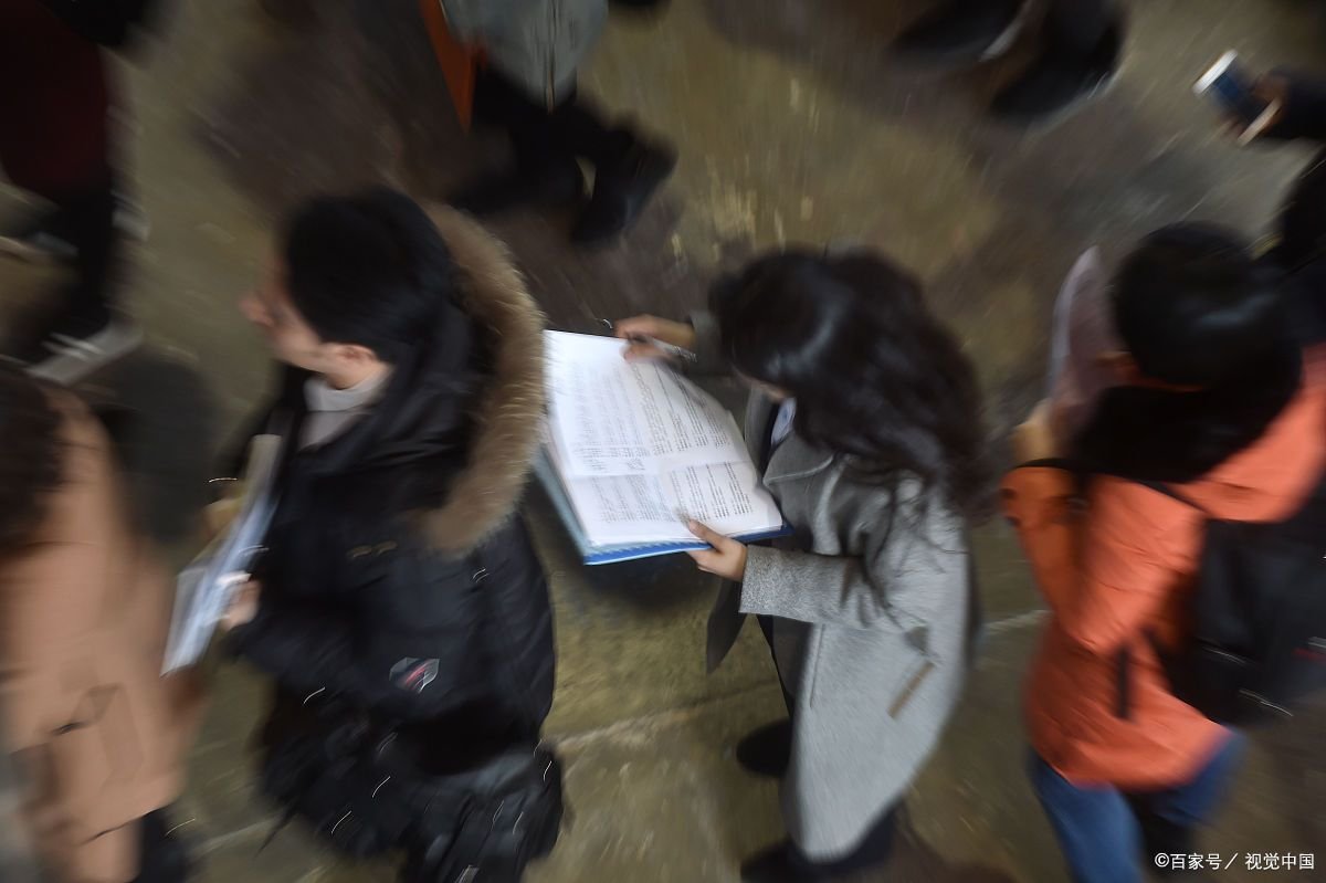 部分学校的专硕和学硕的学费不一样，是什么原因造成的？