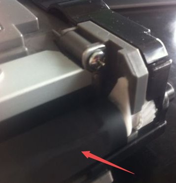 联想m7400打印机显示更换墨粉盒怎么办？