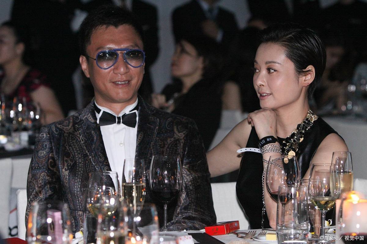 前男友还原被袁立偷狗经过，称女方为出自买狗，你觉得狗最终会判给谁？