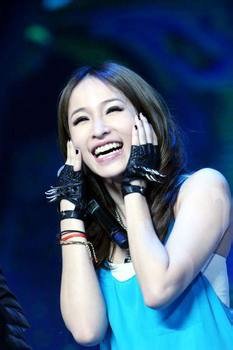 萧亚轩男友，萧亚轩男朋友是谁啊