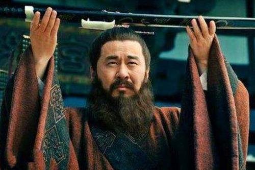 陆逊的妻子如花似玉，为何曹操却看上了人家的岳母？