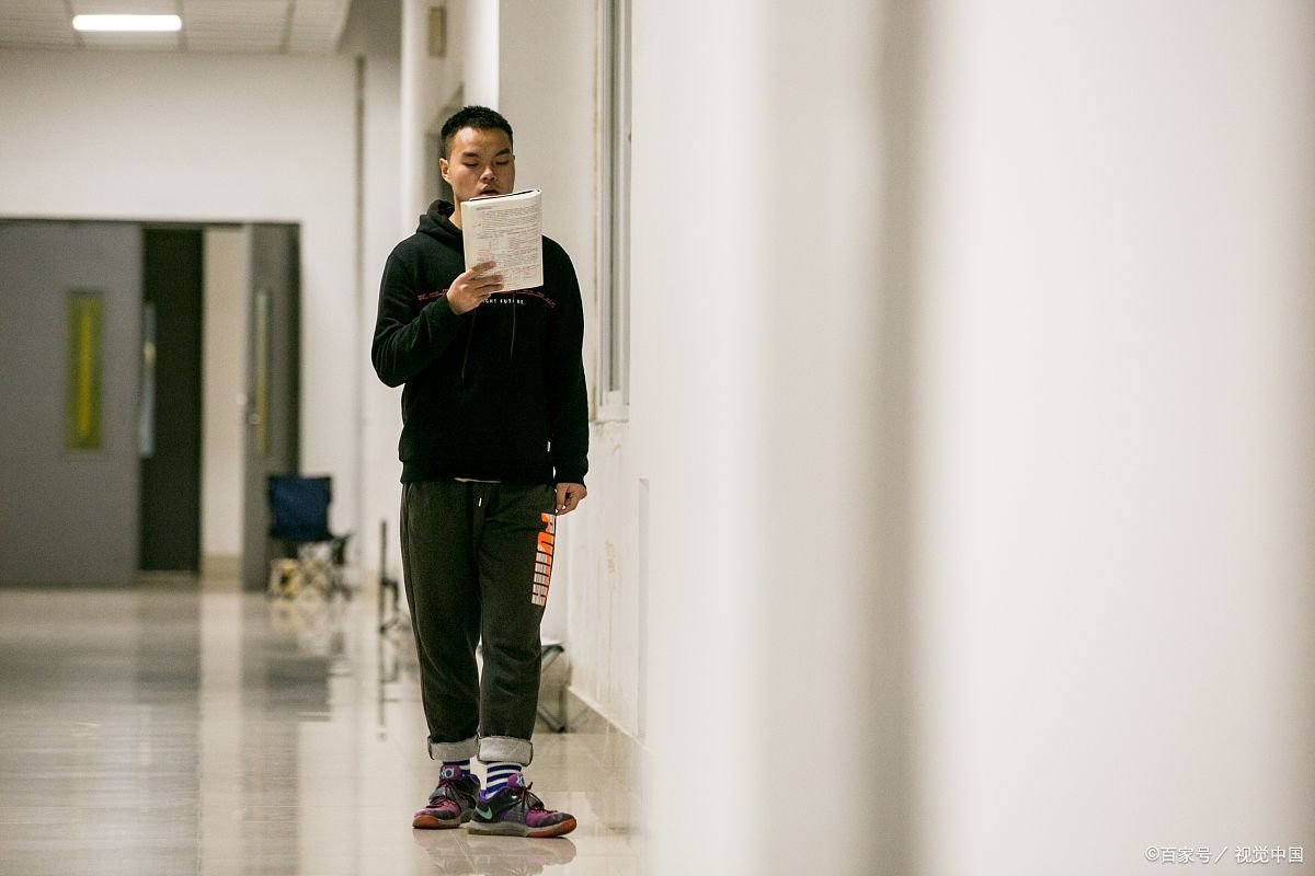 部分学校的专硕和学硕的学费不一样，是什么原因造成的？