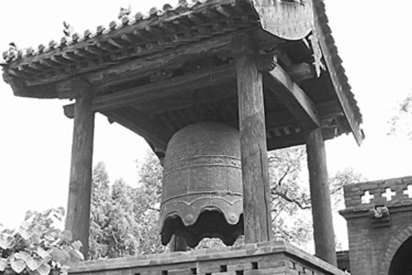 古代战争的“鸣金收兵”到底是什么，鸣的是什么器械？