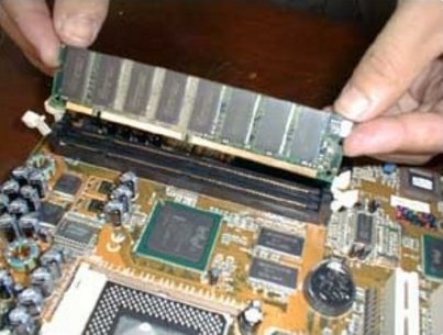 新换的硬盘，做系统出现check for viruses on your computer，有大神知道为什么嘛